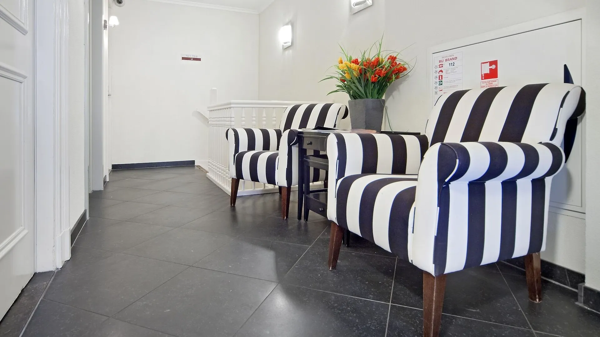 Nova Apartments Amsterdam (Adults Only) Hotel